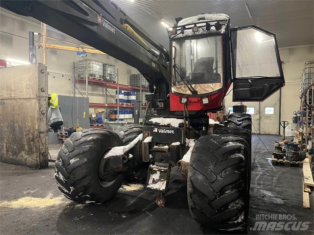 Valmet 911.3 حصادات