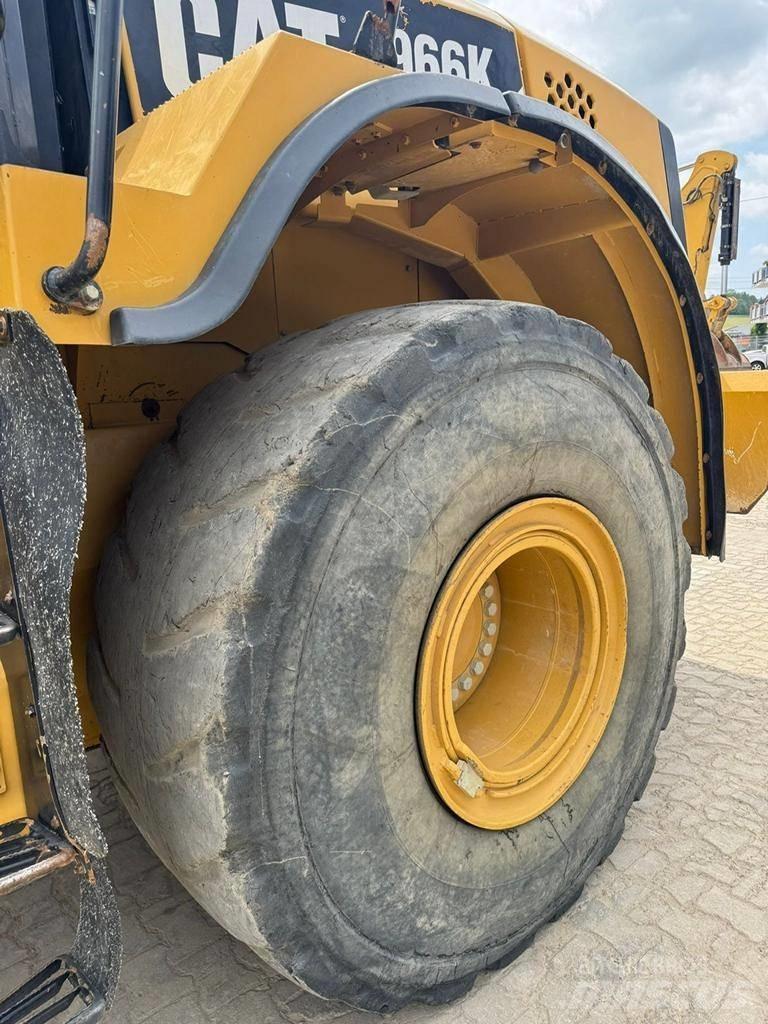 CAT 966 K لوادر بعجل