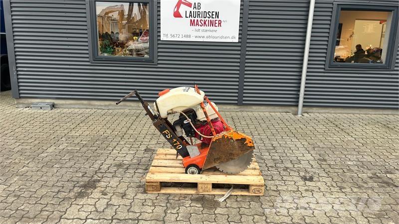  - - - Golz fs170 ماكينات شق الأسفلت