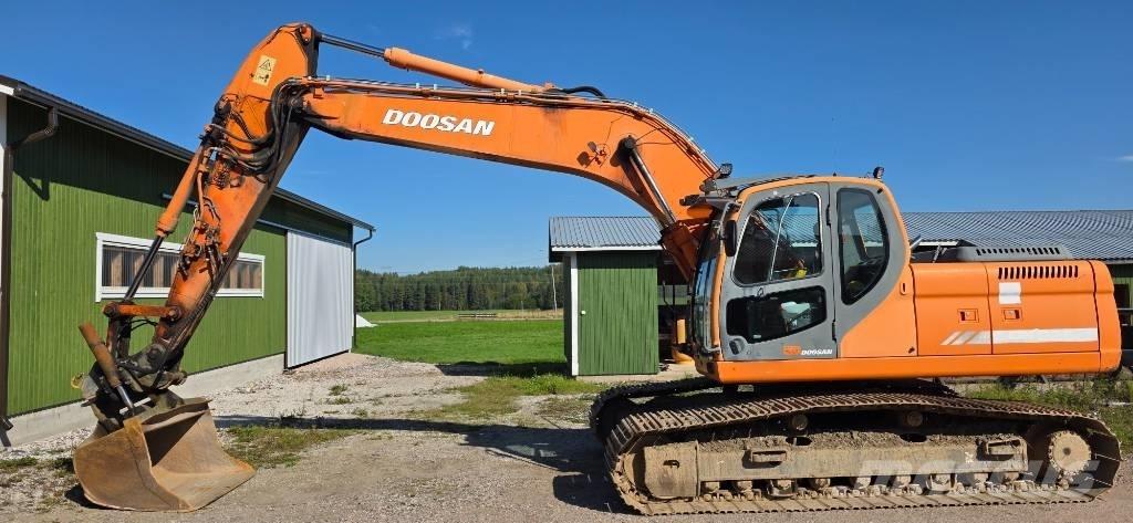 Doosan DX 225 LC حفارات زحافة