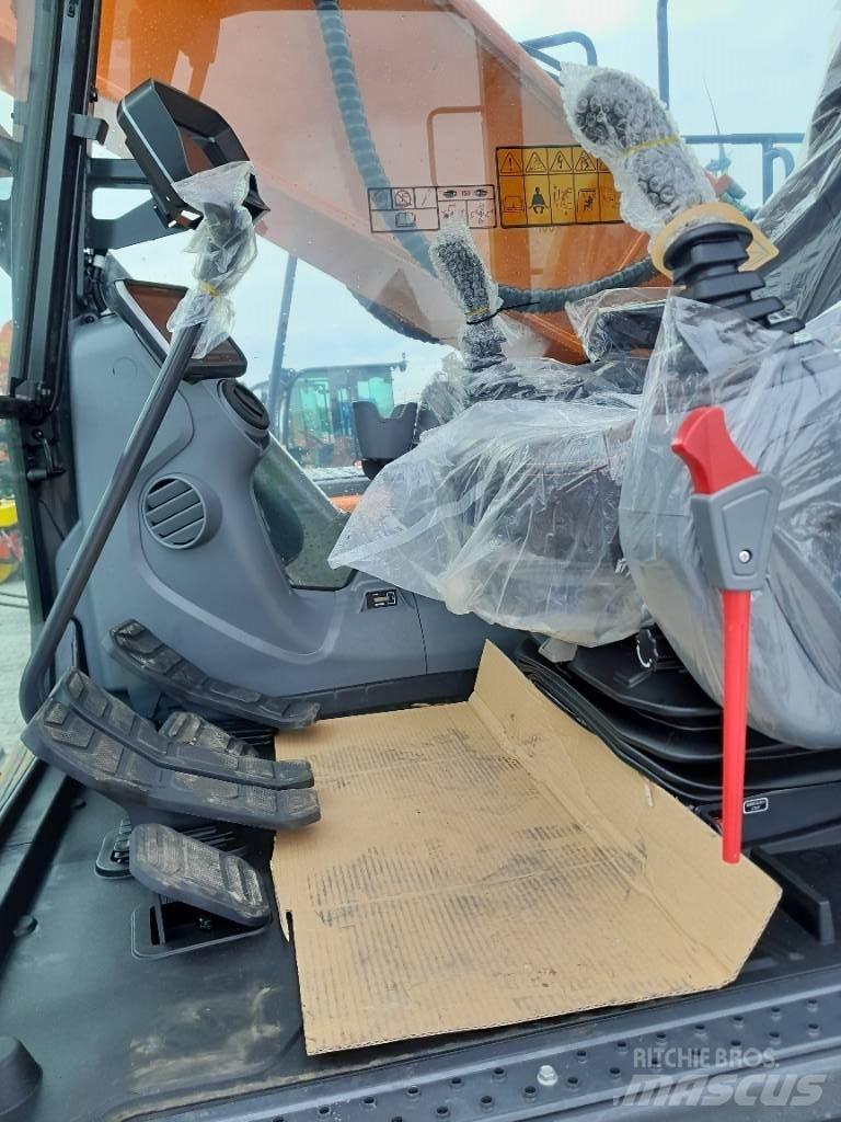 Doosan DX 255 NLC-7 حفارات زحافة