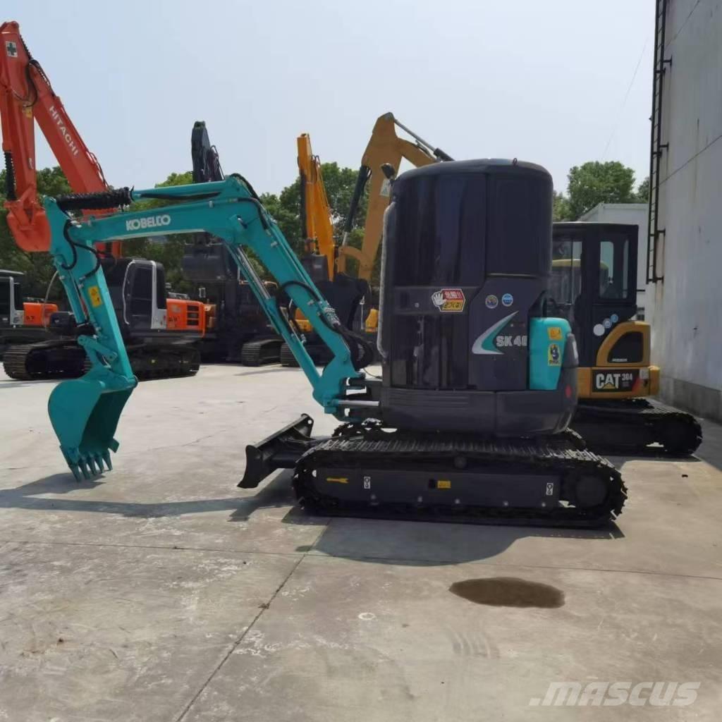 Kobelco SK40 حفارات صغيرة أقل من 7 طن (حفارات صغيرة)