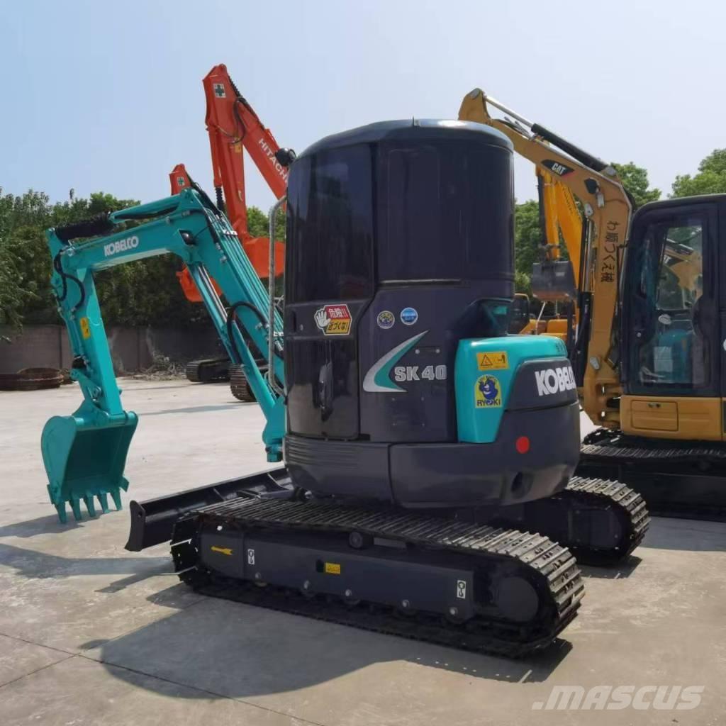 Kobelco SK40 حفارات صغيرة أقل من 7 طن (حفارات صغيرة)