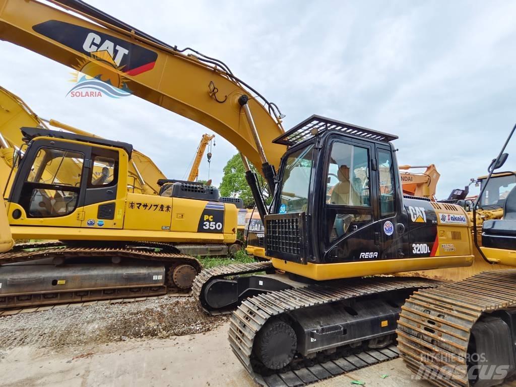 CAT 320 D L حفارات زحافة