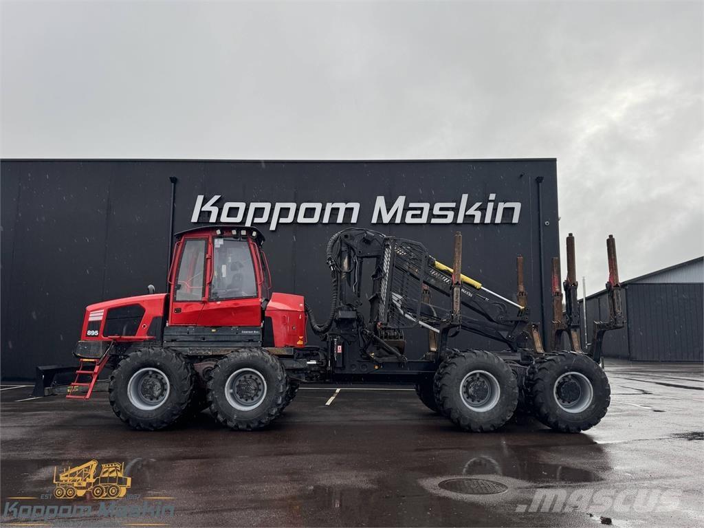 Komatsu 895 شاحنات