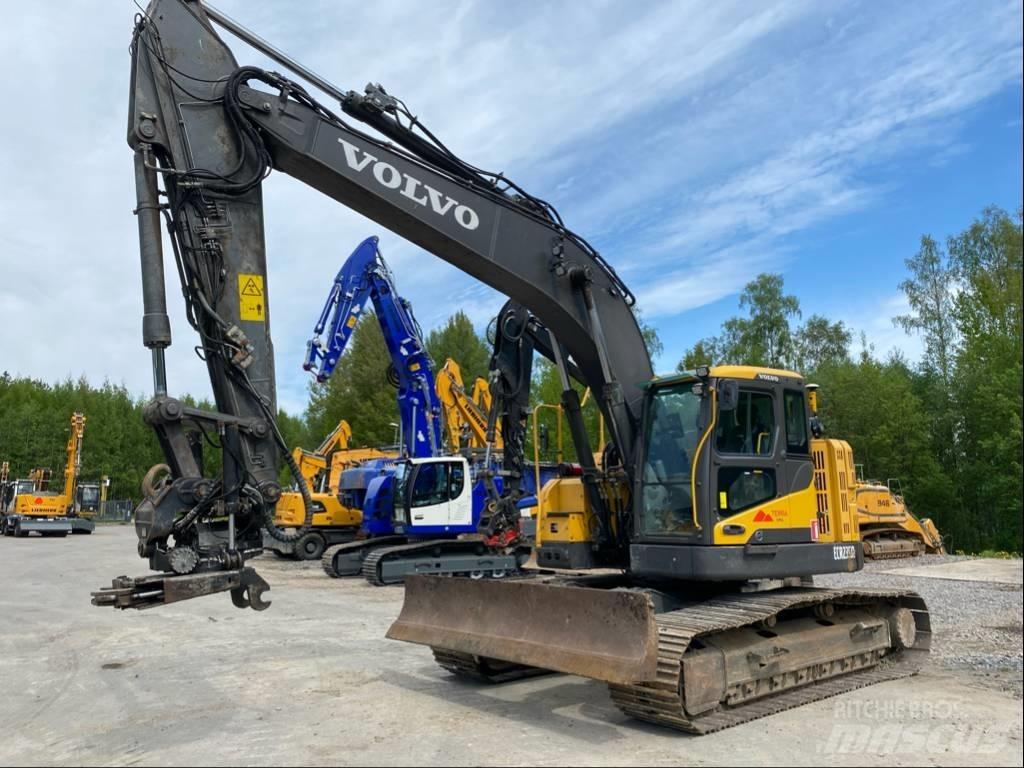 Volvo ECR 235 حفارات زحافة