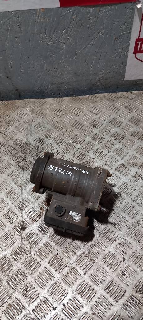 Scania R 440.   1879274 مكابح