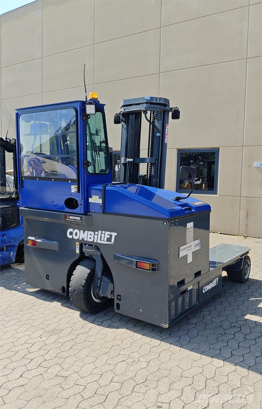 Combilift C4500E شاحنة المناولة رباعية الاتجاهات