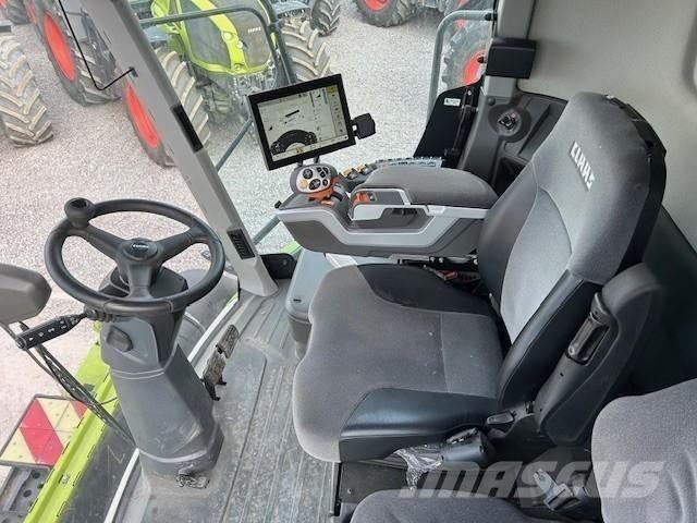 CLAAS LEXION 7400 حصادات