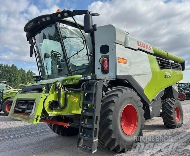 CLAAS LEXION 7400 حصادات