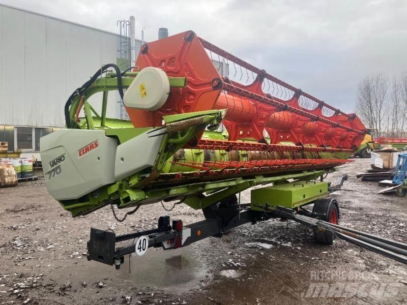 CLAAS LEXION 7400 حصادات