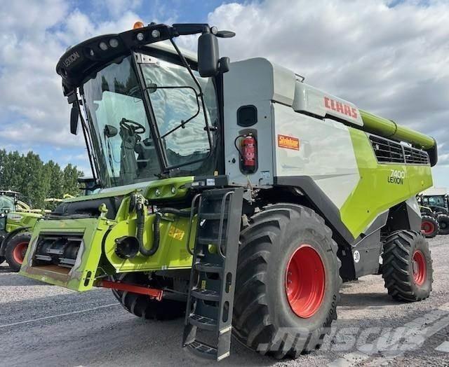 CLAAS LEXION 7400 حصادات