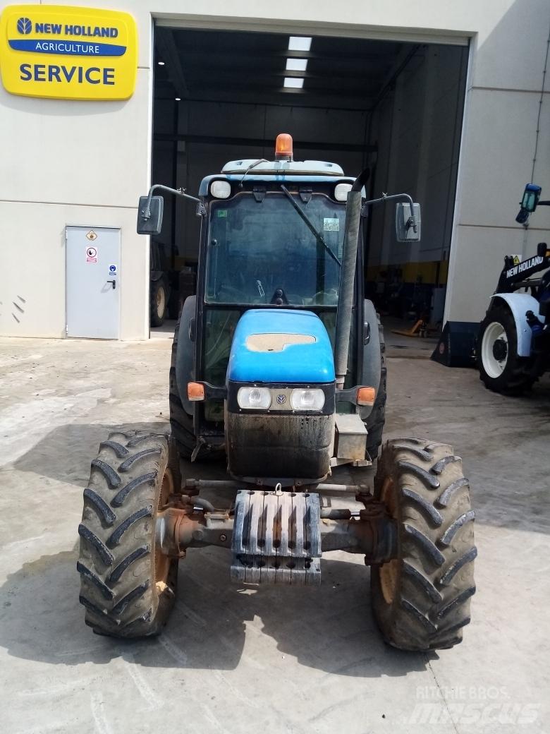 New Holland TN 90 F الجرارات
