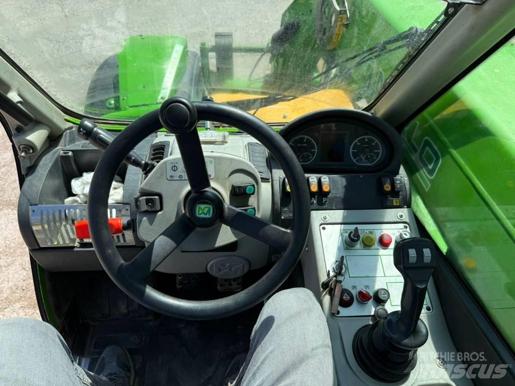 Merlo P 32.6 Plus معدات مناولة لأغراض الزراعة