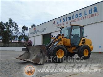Volvo L 25 F لوادر بعجل