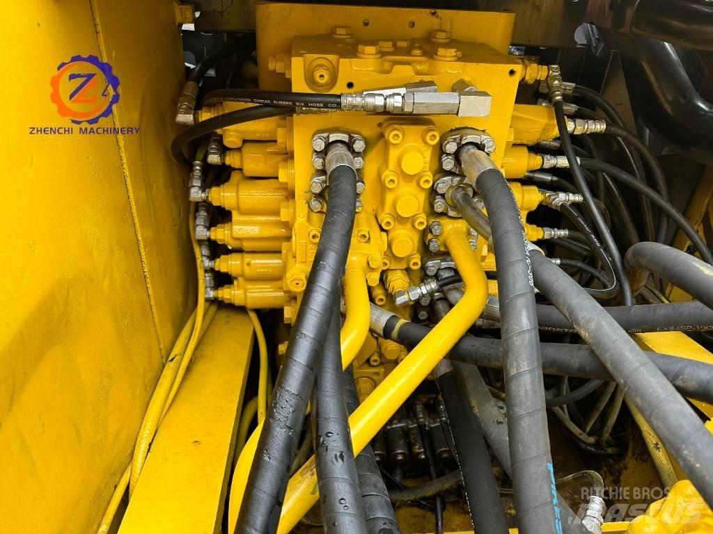 Komatsu PC 200-7 حفارات زحافة