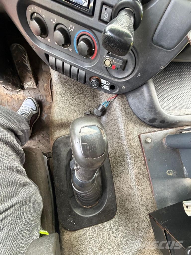 Burtec TSU 4500 رشاشات بيتومين