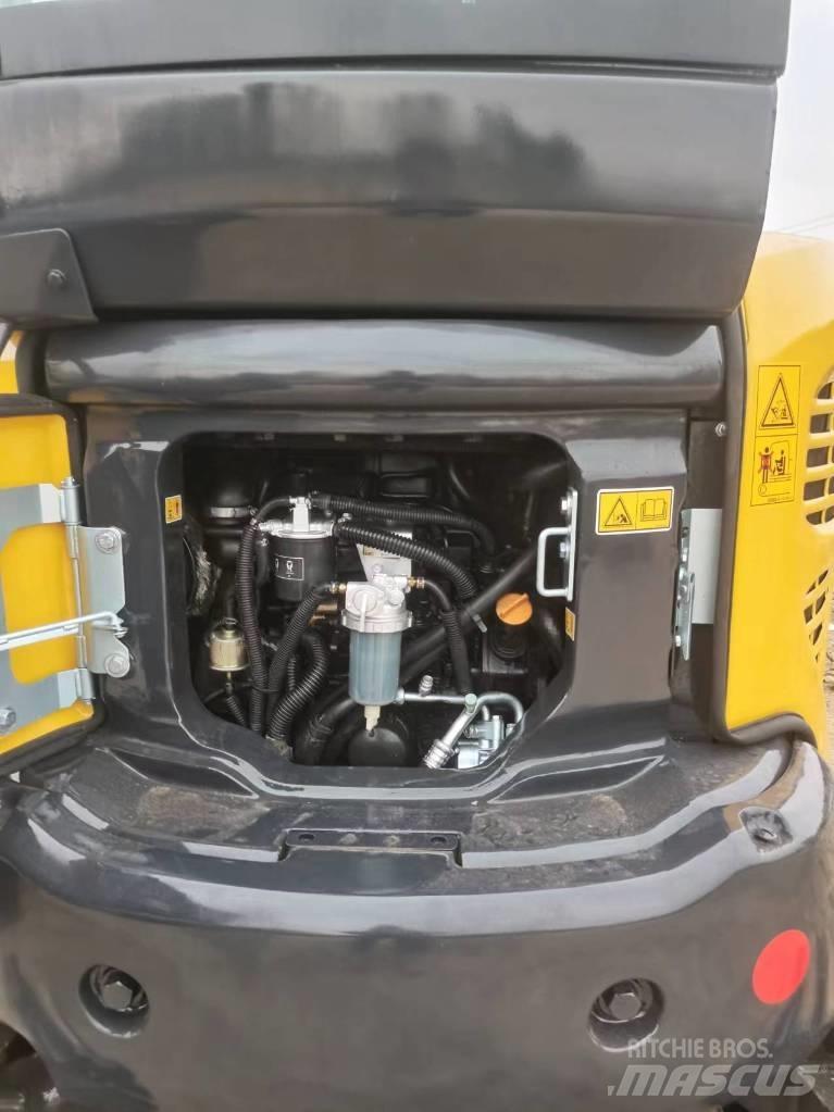 Komatsu PC 35 حفارات صغيرة أقل من 7 طن (حفارات صغيرة)