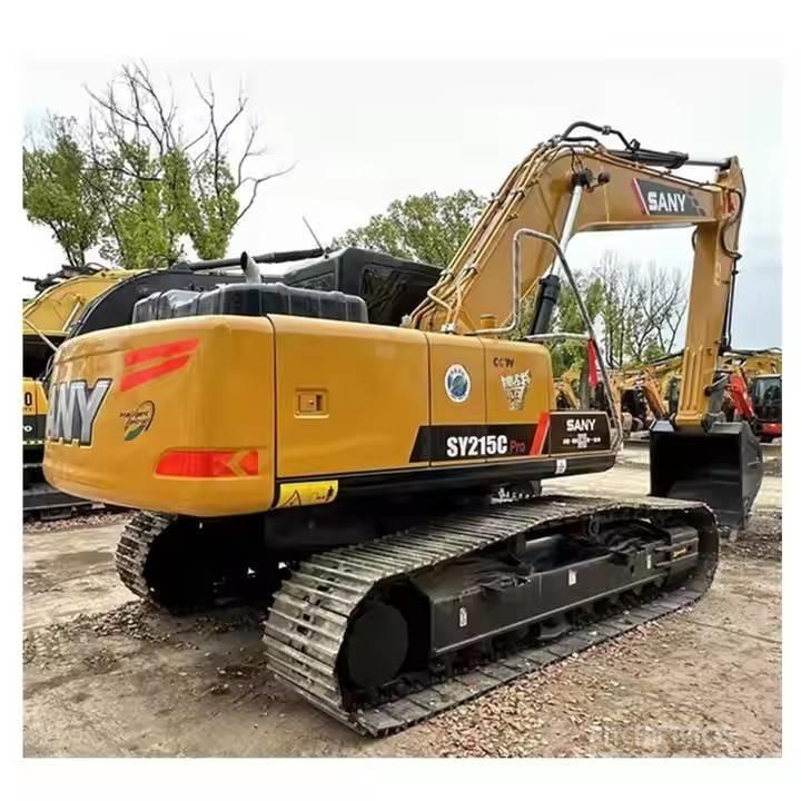 Sany SY 215 C حفارات زحافة