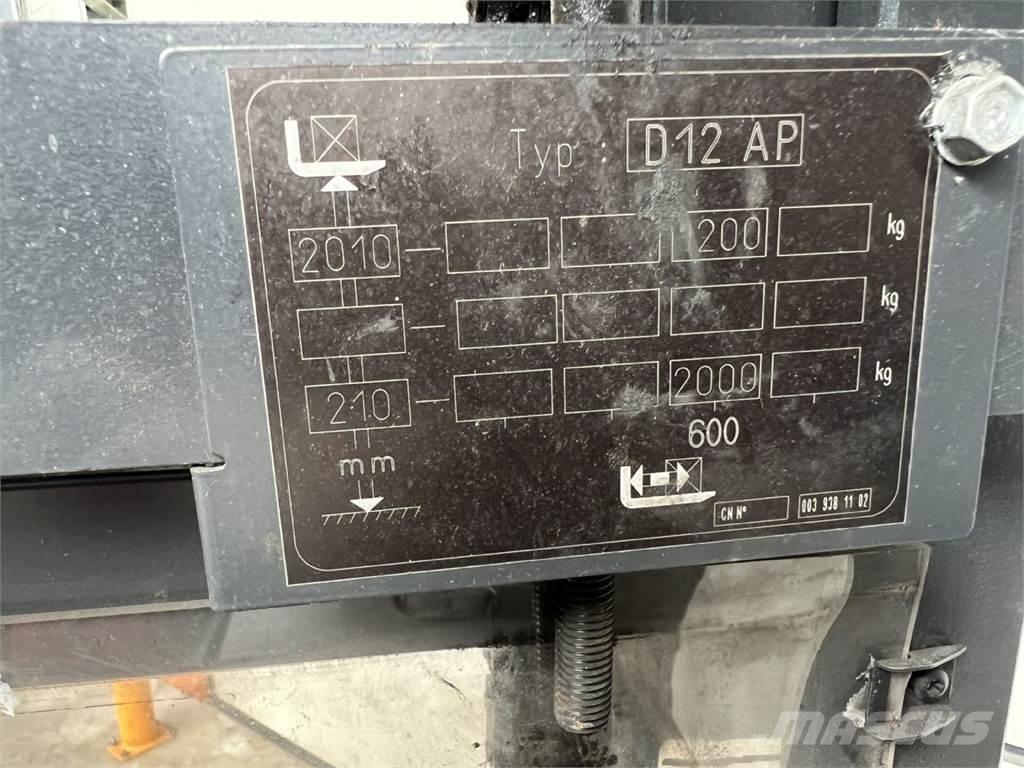 Linde D12 AP معدات التكديس الجوالة
