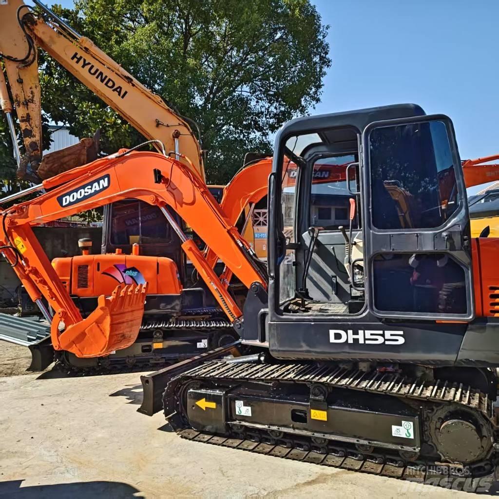 Doosan DH 55 حفارات صغيرة أقل من 7 طن (حفارات صغيرة)