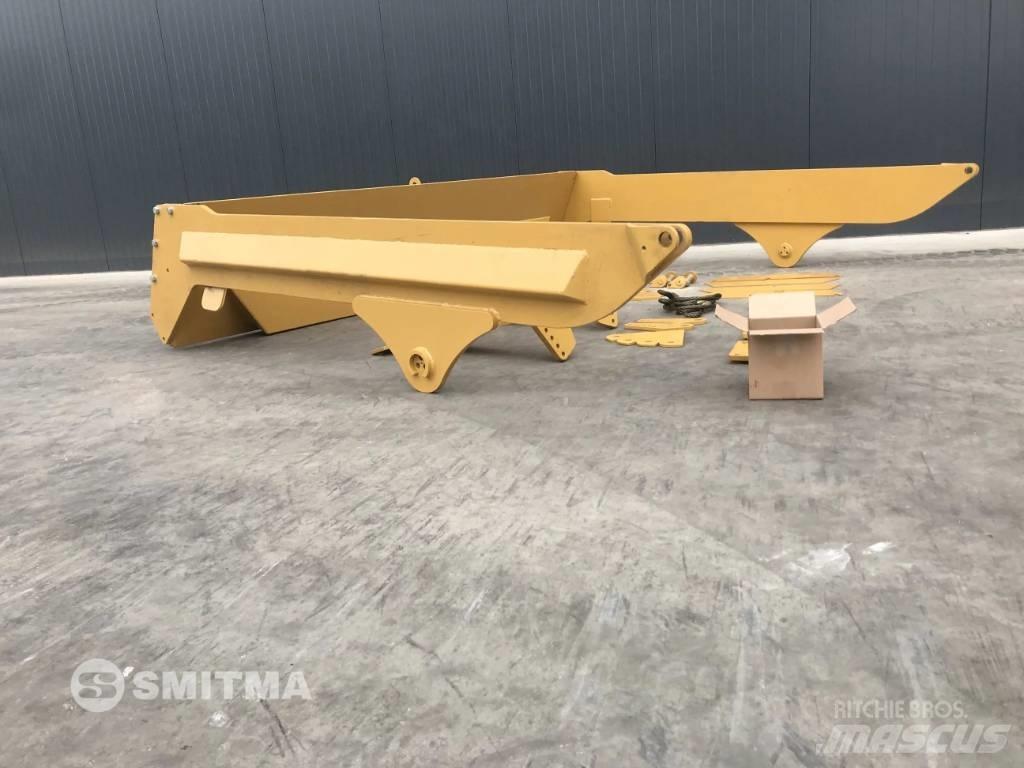 Volvo A25F بوابات خلفية