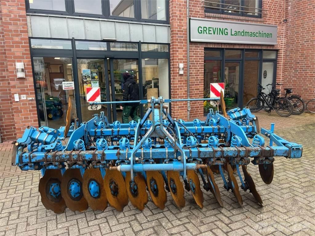 Lemken Rubin 9/300 زحافات ساحقة