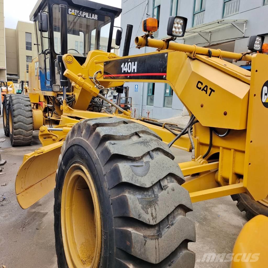 CAT 140 H معدات تمهيد الطرق