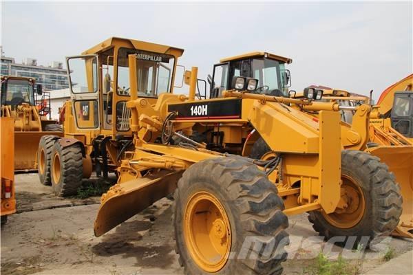 CAT 140 H معدات تمهيد الطرق