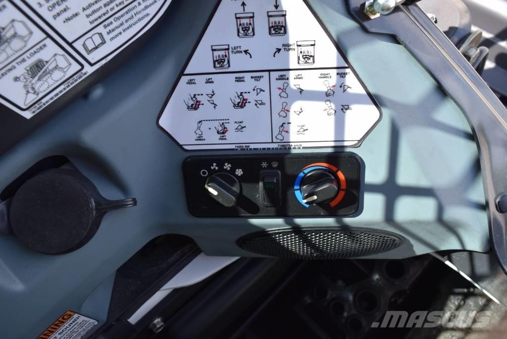 Bobcat S 750 لوادر انزلاقية التوجيه