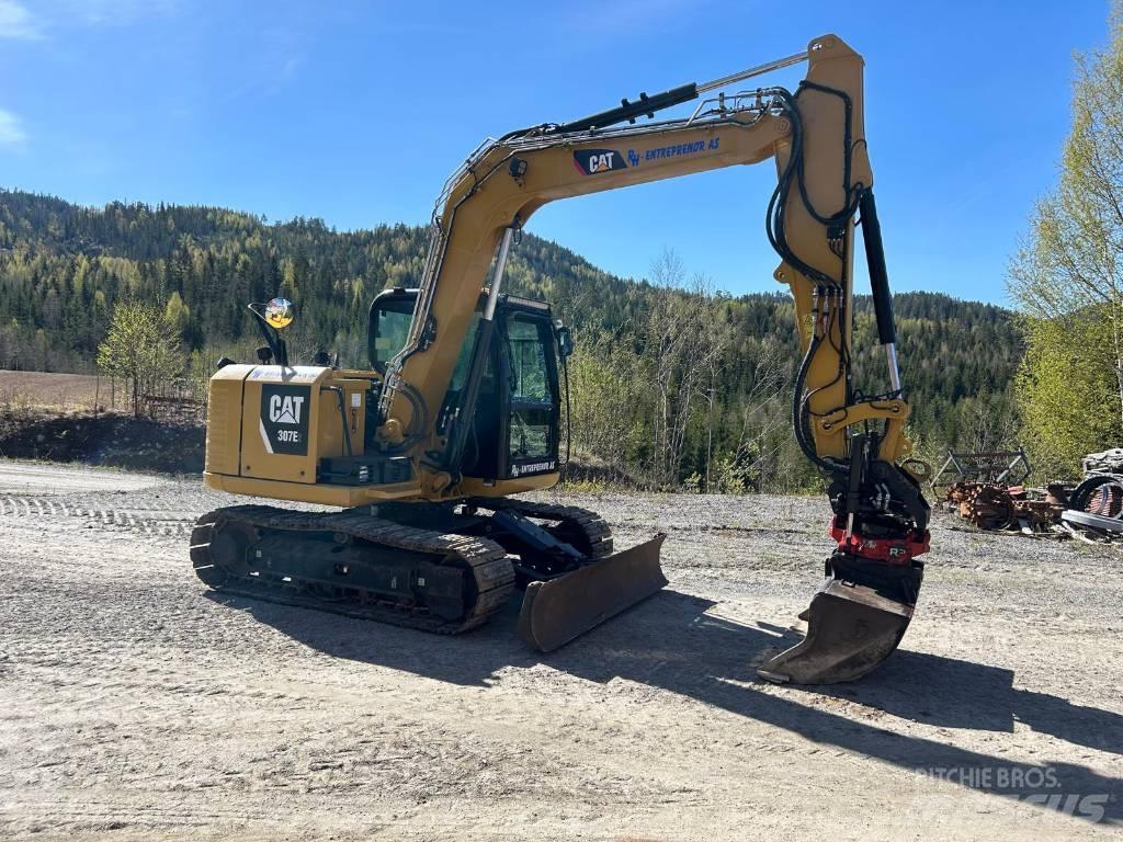 CAT 307E2 حفارات زحافة