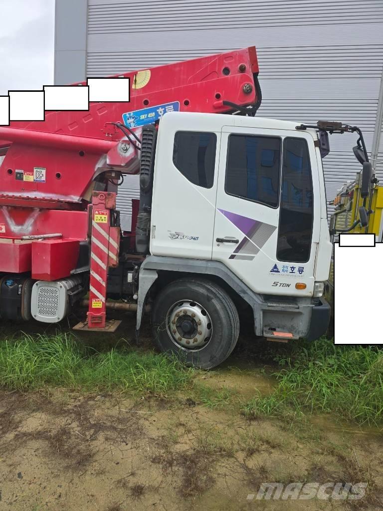 Horyong SKY450 المنصات الهوائية المثبتة على شاحنة