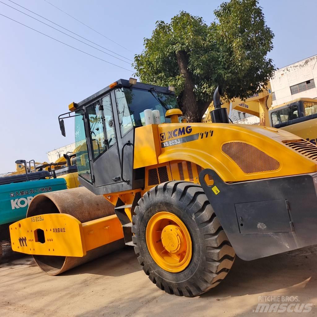 XCMG XS 202J مداحل أحادية الأسطوانة