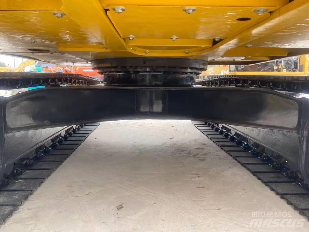 Komatsu PC 130 حفارات زحافة