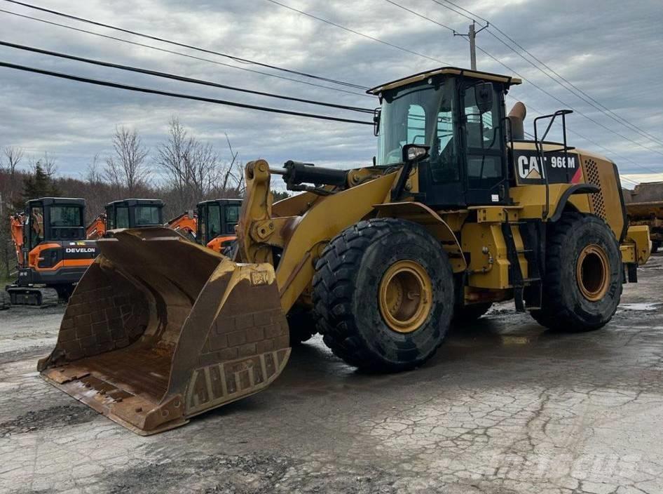 CAT 966 M لوادر بعجل