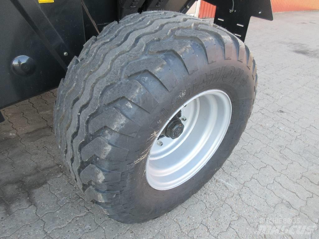Case IH RB 465 محزمات مستديرة
