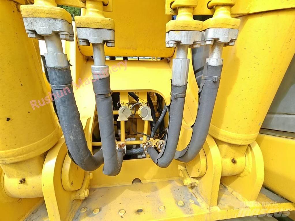 Komatsu PC 220-7 حفارات زحافة