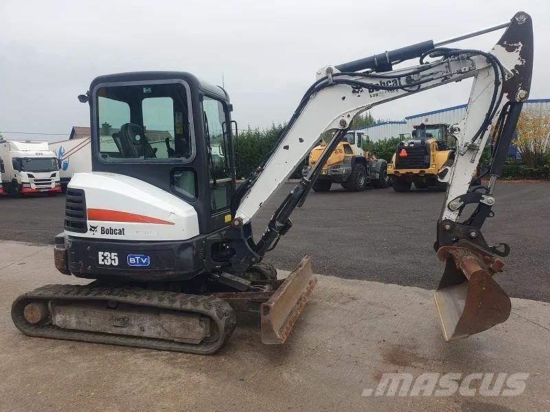Bobcat E35 - 3500 KG حفارات صغيرة أقل من 7 طن (حفارات صغيرة)