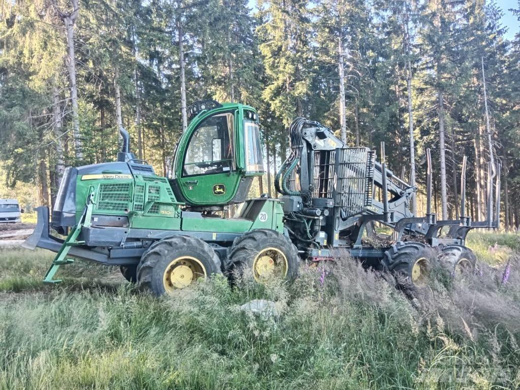 John Deere 1510 G شاحنات
