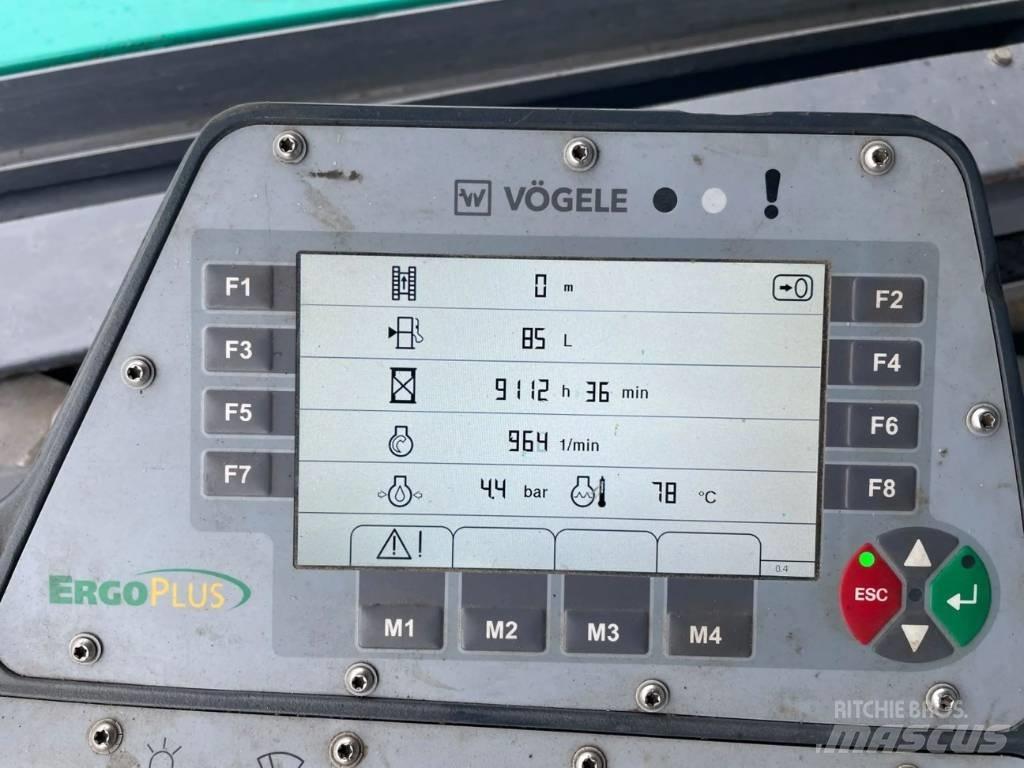 Vögele SUPER 1900-2 معدات السفلتة