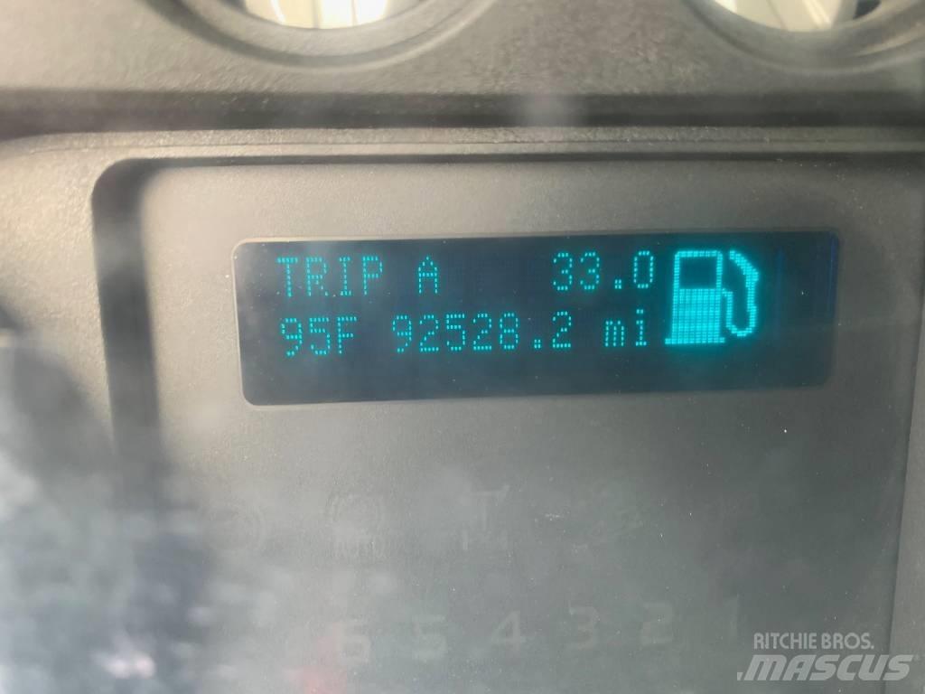 Ford F 250 XL SD ماكينات منفعة عامة