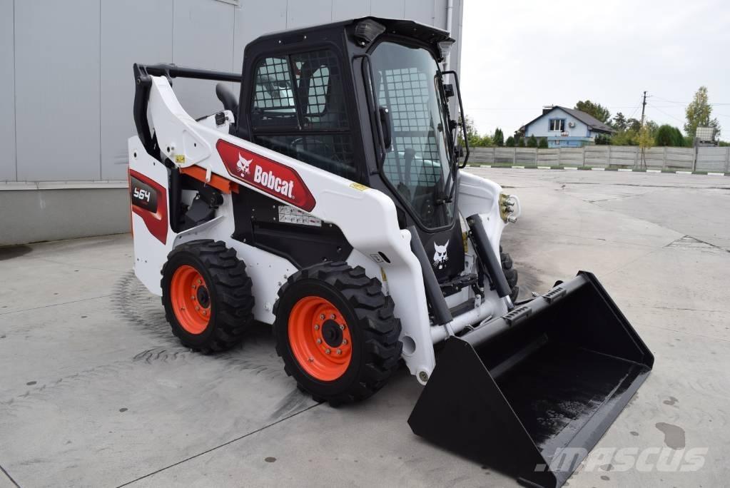 Bobcat S 64 لوادر انزلاقية التوجيه