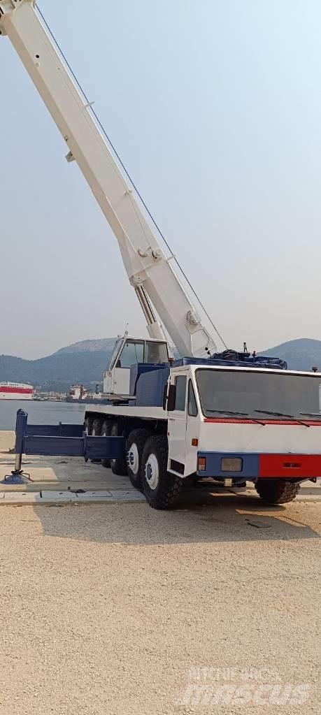 Liebherr LT 1090 رافعات صالحة لكل أنواع الطرق