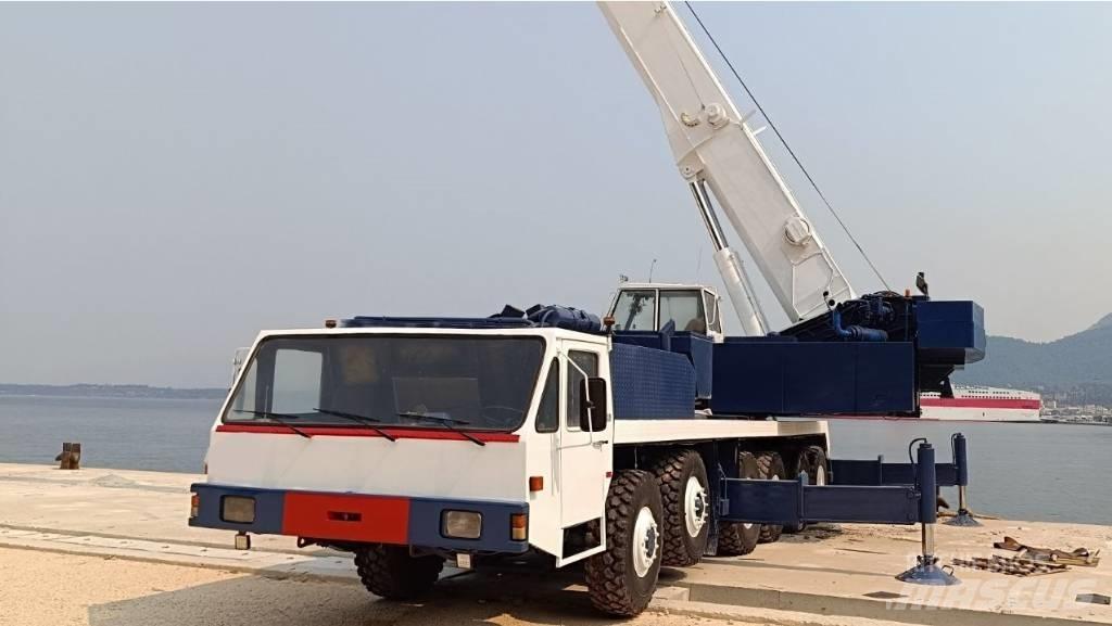 Liebherr LT 1090 رافعات صالحة لكل أنواع الطرق