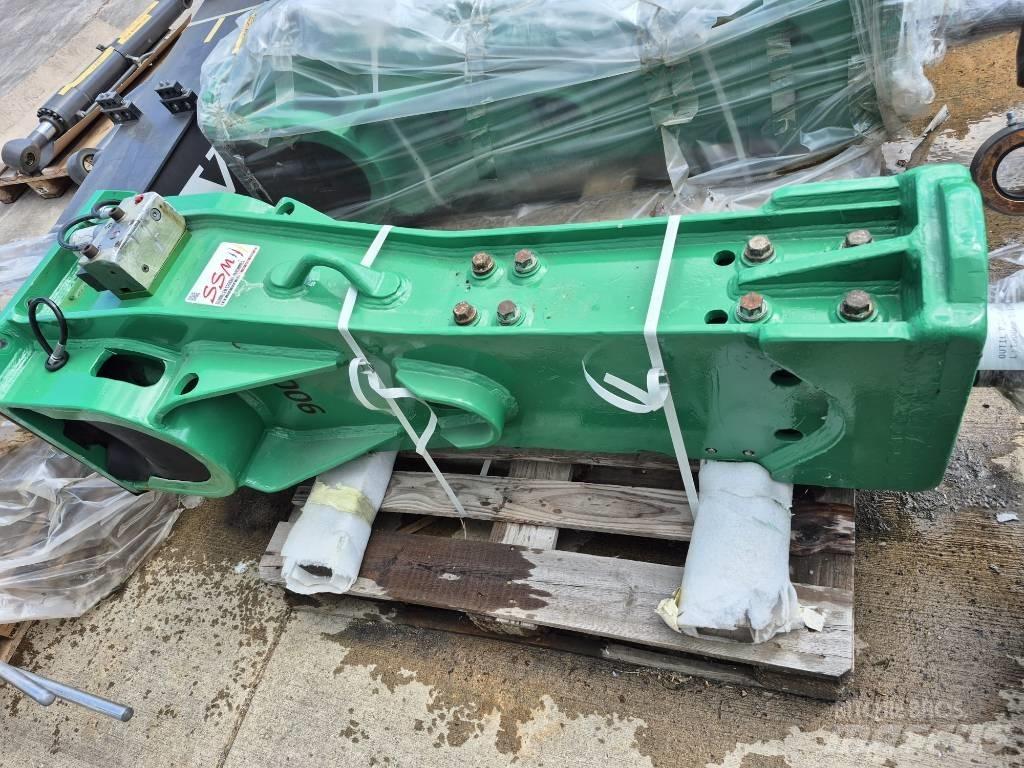 Montabert M 900 مطارق / كسارات