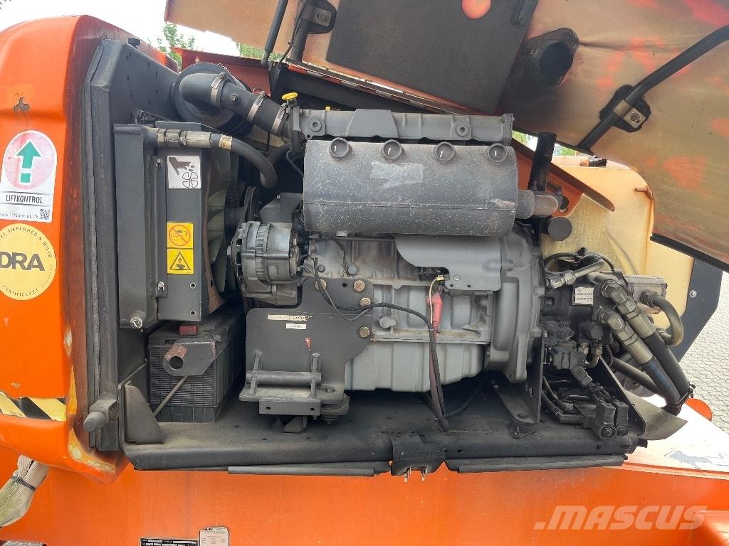 JLG 600 AJ رافعات سلة مفصلية