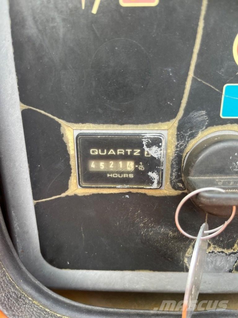 JLG 600 AJ رافعات سلة مفصلية