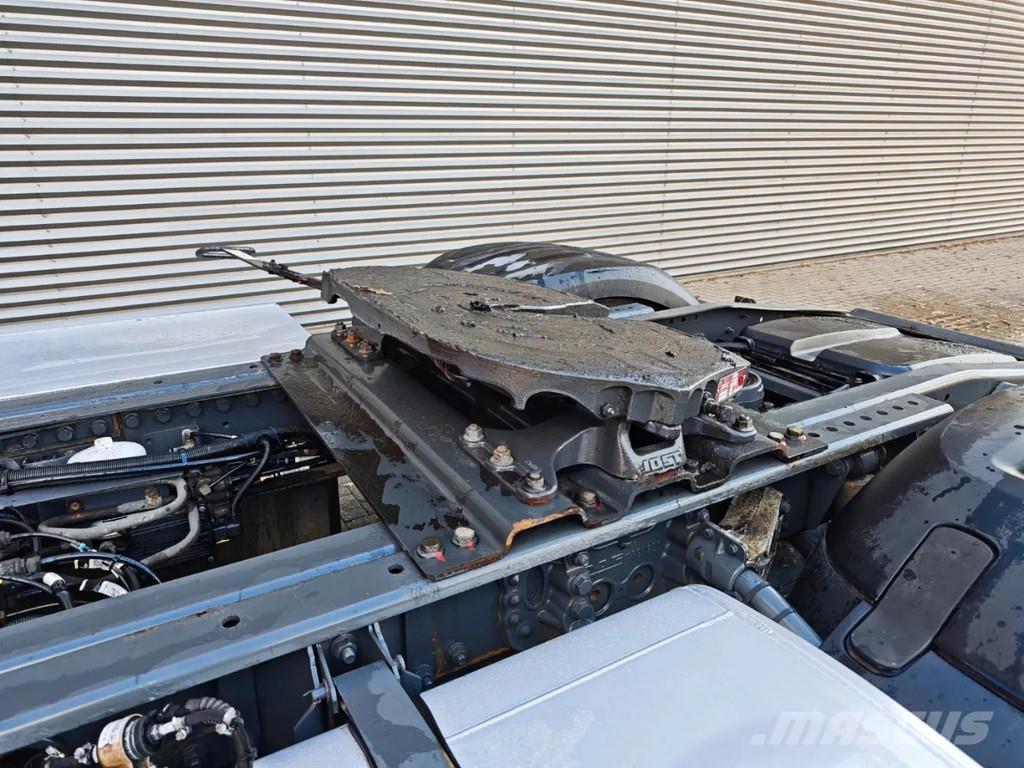 DAF XF 460 4x2 وحدات الجر