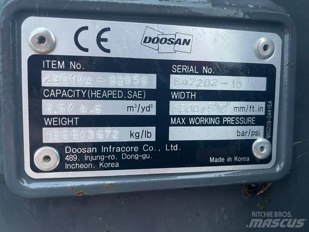 Doosan DL 320-7 دلاء