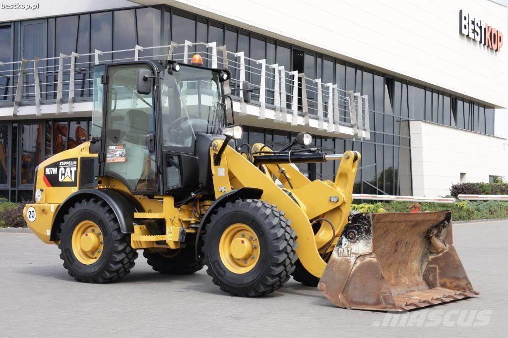 CAT 907 M لوادر بعجل